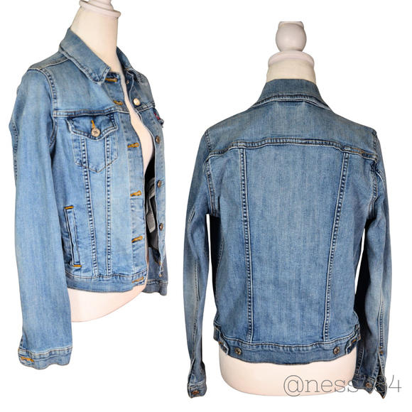 Women's Levi's Denim Jacket Size M Blue - Picture 2 of 4